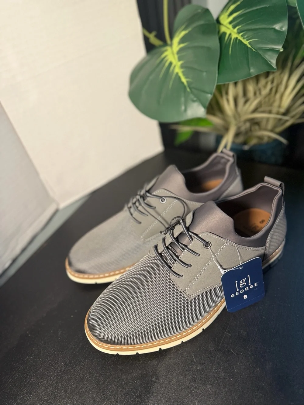 George Grey Men's Textured Lace-Up Oxfords